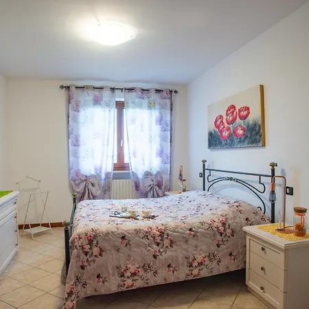 Lägenhet La Bella Casa Di Roberta Illasi